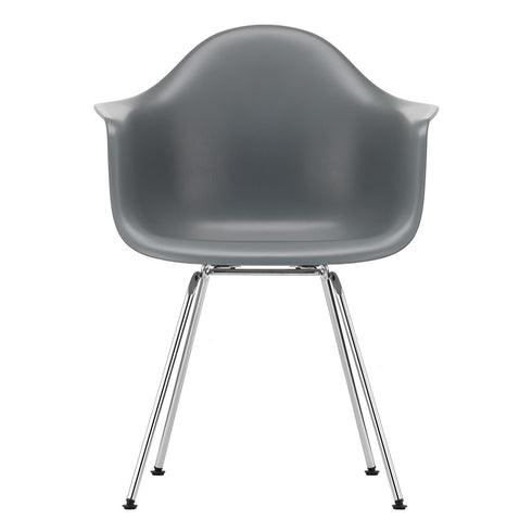 Cadeira de Braços em Plástico Eames DAX / Base Cromada